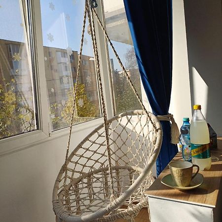 Garsoniera Luminoasa Leilighet Craiova Eksteriør bilde